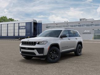 New 2026 Jeep Grand Cherokee Altitude AWD/4WD video 1