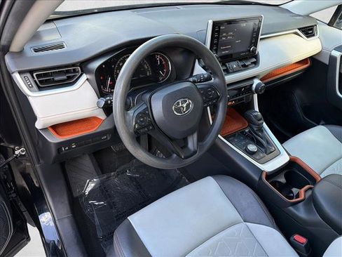 Used 2019 Toyota RAV4 Adventure image 12