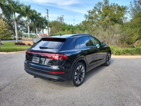 Used 2025 Audi Q8 Premium w/ Black Optic Package image 4