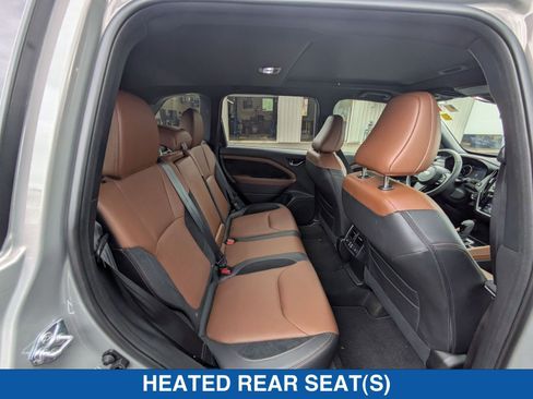 Certified 2025 Subaru Forester Touring AWD/4WD image 35