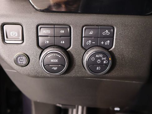 Used 2023 Chevrolet Silverado 1500 RST w/ All Star Edition Plus AWD/4WD image 9