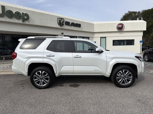 Used 2025 Toyota 4Runner Limited image 4