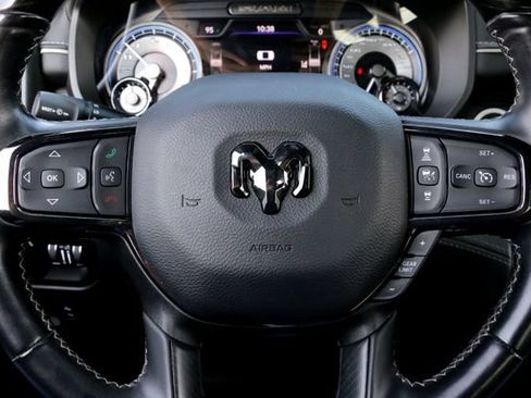 Used 2022 RAM 1500 Limited AWD/4WD image 13