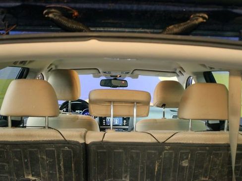 Used 2016 Subaru Outback 2.5i Premium image 14