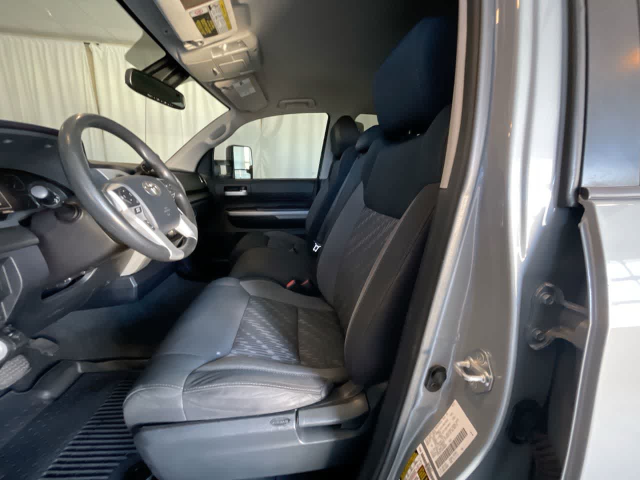 Used 2019 Toyota Tundra SR5 AWD/4WD image 11