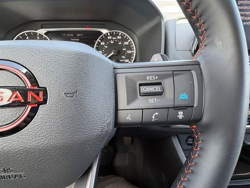 Used 2025 Nissan Rogue SV AWD/4WD image 14