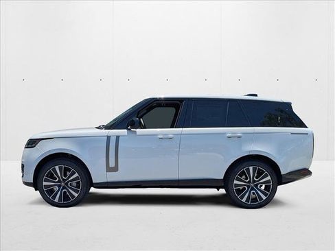 New 2025 Land Rover Range Rover SE image 5
