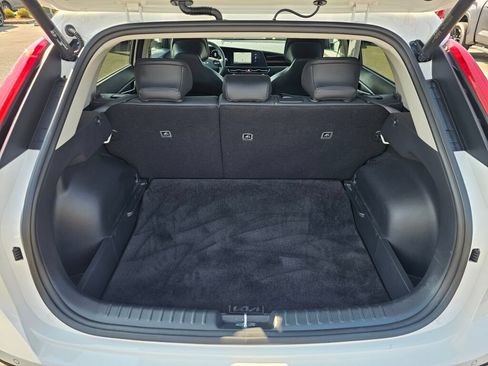 Certified 2024 Kia Niro Wind w/ Wind Preserve Package FWD image 23