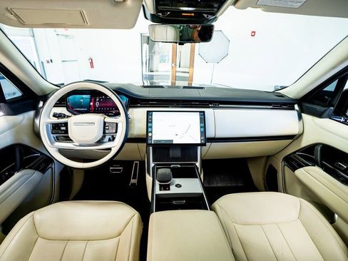 Used 2024 Land Rover Range Rover Autobiography AWD/4WD image 54