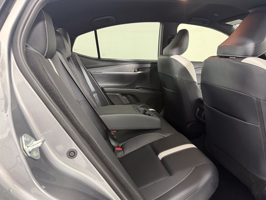 Used 2026 Toyota Camry SE w/ Convenience Package FWD image 17