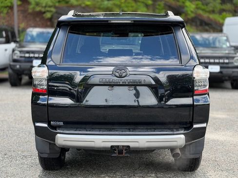 Used 2023 Toyota 4Runner TRD Off-Road Premium w/ Moonroof Package AWD/4WD image 4
