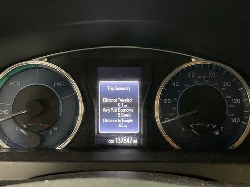 Used 2015 Toyota Camry LE FWD image 10