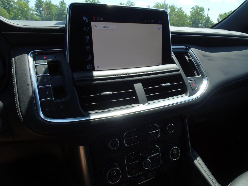 Used 2022 Chevrolet Tahoe LT w/ Luxury Package AWD/4WD image 18