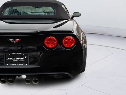 Used 2013 Chevrolet Corvette 427 w/ 1SB Preferred Equipment Group RWD image 28