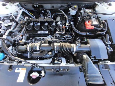 Used 2018 Honda Accord EX-L image 11