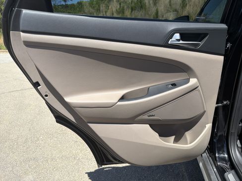 Used 2020 Hyundai Tucson Limited FWD image 22