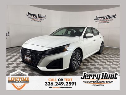 Used 2023 Nissan Altima 2.5 SV w/ SV Premium Package