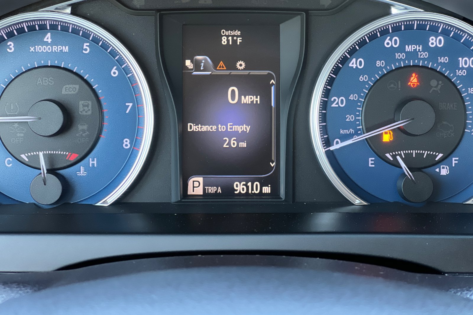 Used 2016 Toyota Camry LE FWD image 23