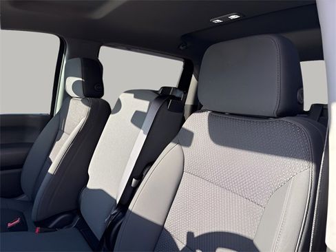 Used 2021 Chevrolet Silverado 2500 Custom w/ Custom Convenience Package image 8