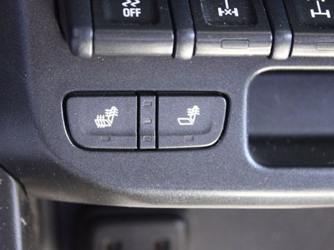 Used 2020 Chevrolet Colorado ZR2 image 35