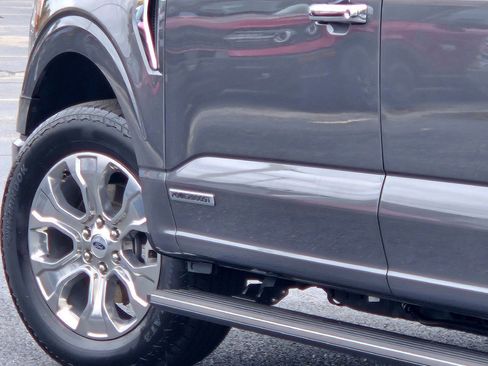 Certified 2022 Ford F150 Platinum w/ Equipment Group 701A High image 15