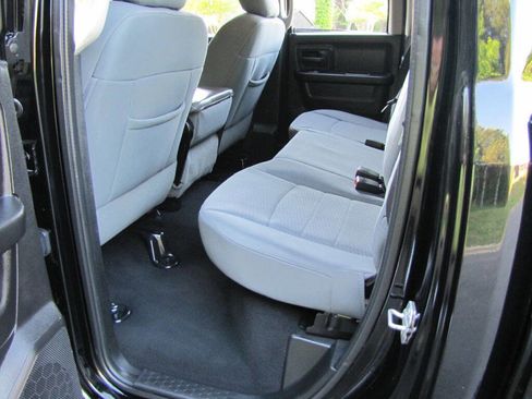 Used 2013 RAM 1500 Express AWD/4WD image 16