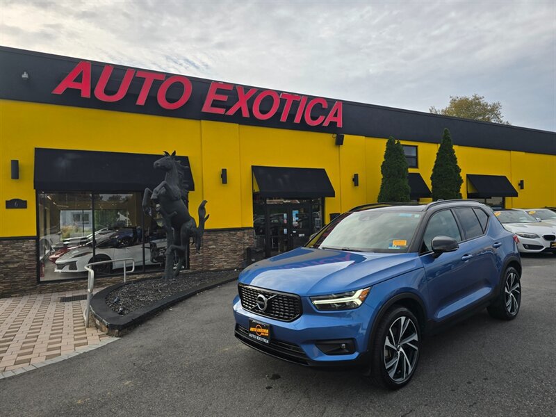 Used 2020 Volvo XC40 T5 R-Design w/ Protection Package Premier AWD/4WD image 1
