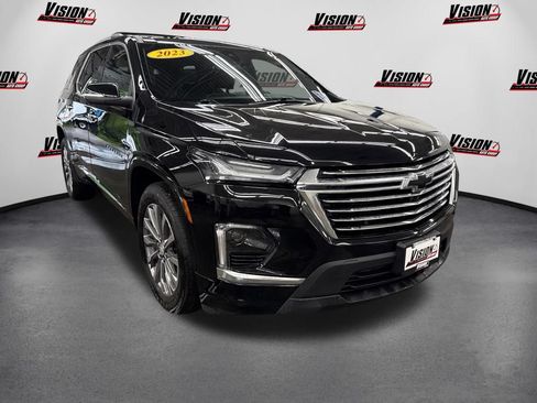 Used 2023 Chevrolet Traverse Premier AWD/4WD image 3