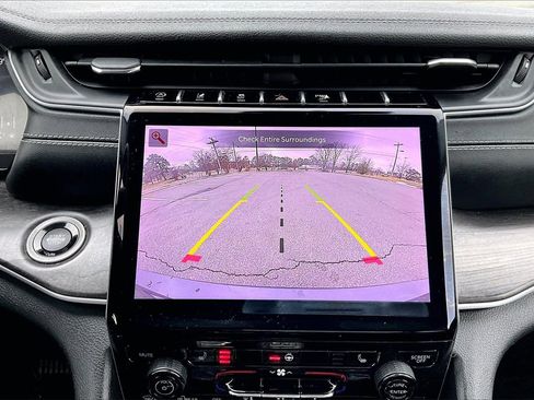 Certified 2021 Jeep Grand Cherokee L Limited w/ Trailer Tow Group (B) image 13