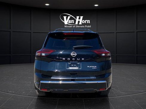Used 2024 Nissan Rogue Platinum w/ Platinum Premium Package image 6