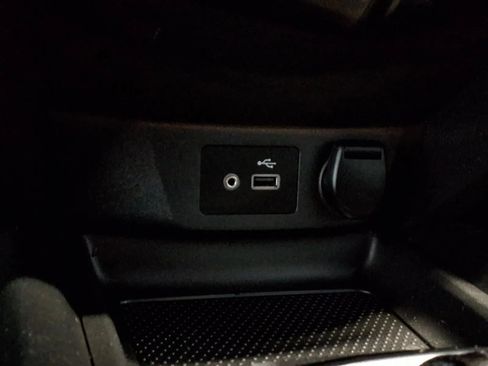 Used 2018 Nissan Rogue SV w/ Premium Package AWD/4WD image 22