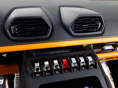 Used 2023 Lamborghini Huracan Tecnica RWD image 30