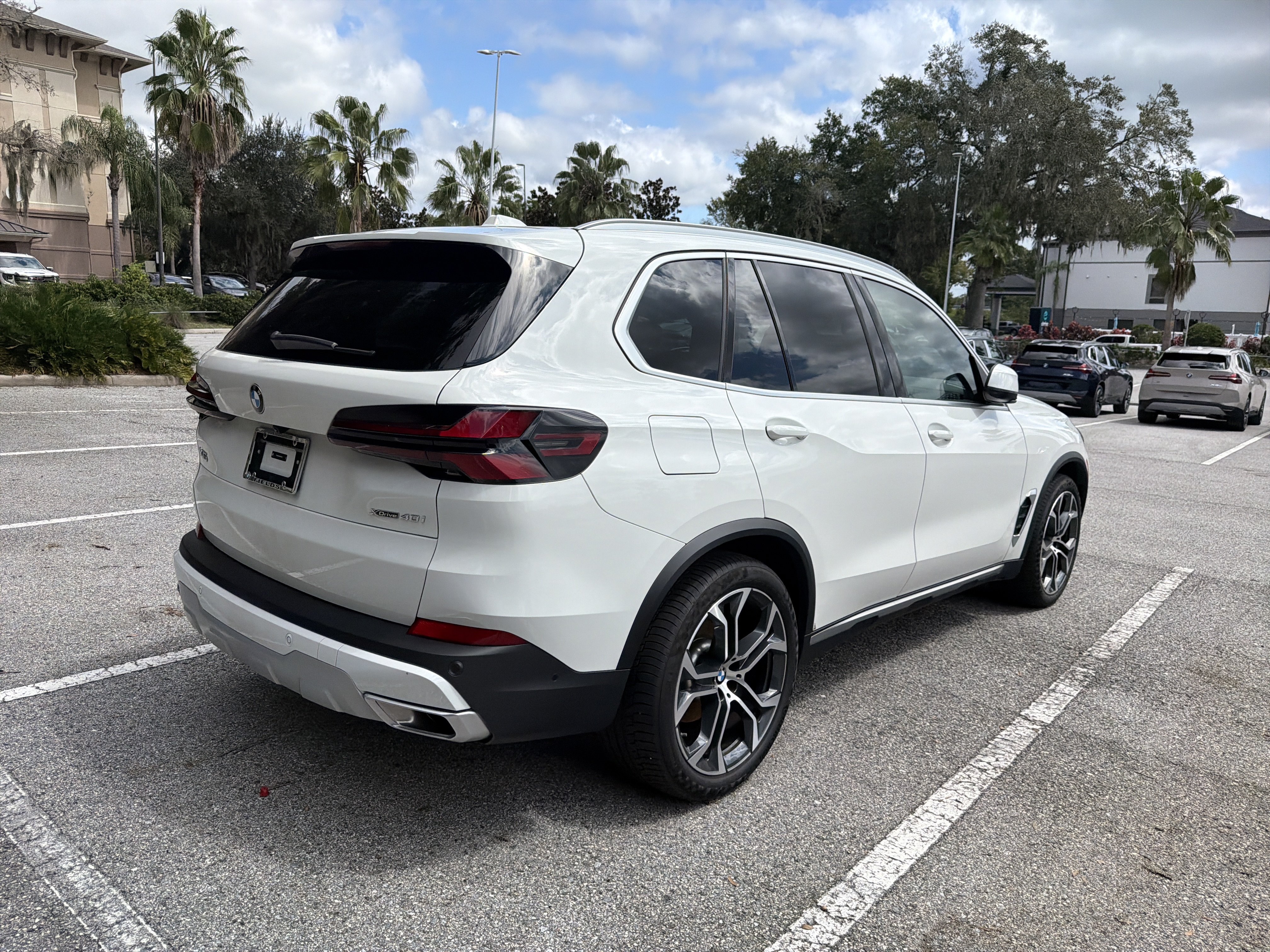 Certified 2026 BMW X5 xDrive40i w/ Premium Package AWD/4WD image 4