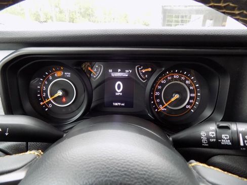 Certified 2024 Jeep Wrangler Sport S image 18