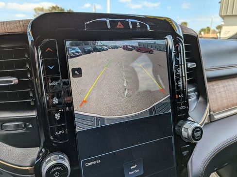 Used 2023 RAM 3500 Limited image 21