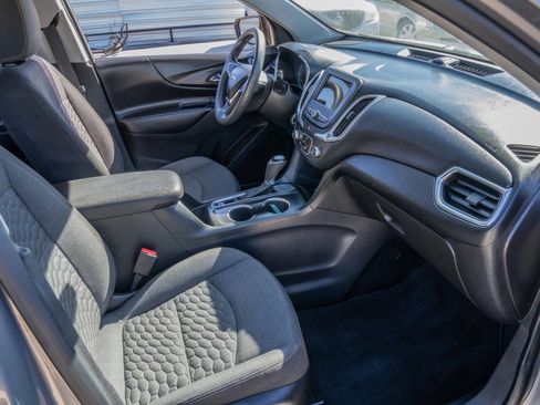 Used 2019 Chevrolet Equinox LT image 19