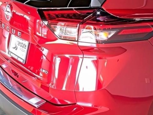 Used 2026 Nissan Rogue SV w/ Cold Weather Package AWD/4WD image 13