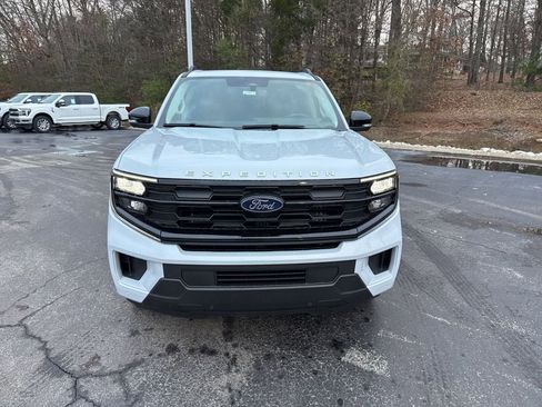 New 2025 Ford Expedition Active AWD/4WD image 15