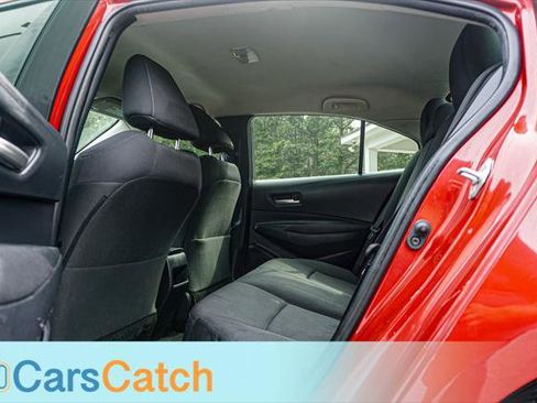 Used 2020 Toyota Corolla LE FWD image 19