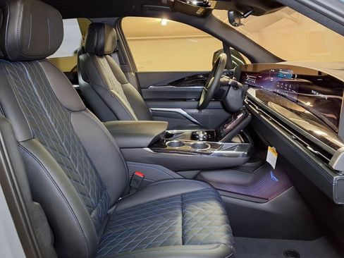 New 2026 Cadillac Escalade IQ Sport 1 w/ LPO, Floor Liner Package AWD/4WD image 6