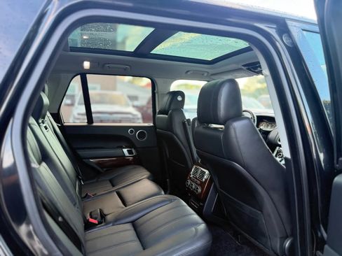 Used 2017 Land Rover Range Rover Supercharged AWD/4WD image 25