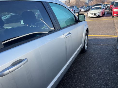 Used 2010 Dodge Journey SXT w/ Premium Convenience Group image 17