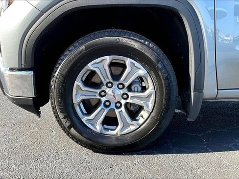 Certified 2025 GMC Sierra 1500 SLT RWD image 10