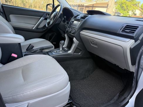 Used 2014 Subaru Forester 2.5i Touring image 22