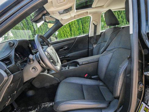 Used 2023 Lexus ES 350 w/ Premium Package FWD image 16