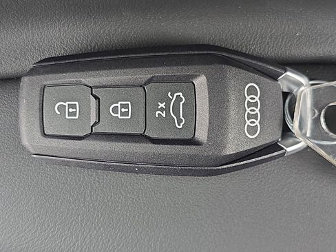 New 2025 Audi Q5 Premium Plus image 33