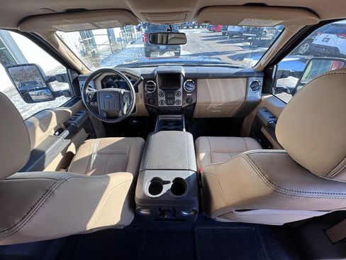 Used 2015 Ford F350 Lariat w/ Chrome Package image 11