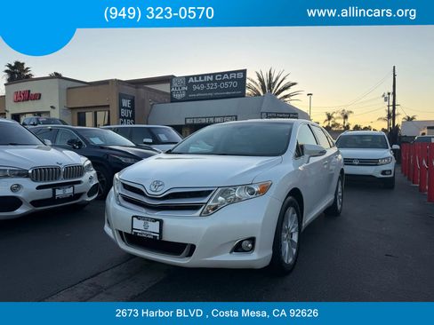 Used 2015 Toyota Venza XLE w/ XLE Premium Package image 1