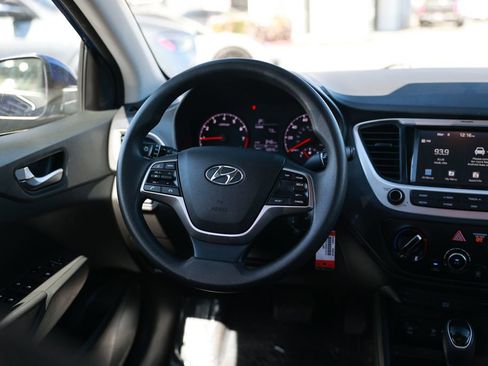 Used 2022 Hyundai Accent SEL image 25