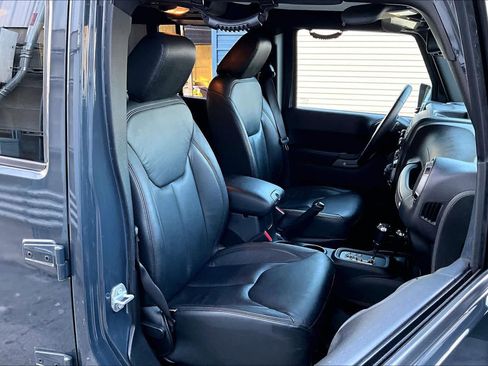 Used 2017 Jeep Wrangler Unlimited Sport w/ Quick Order Package 24S image 9